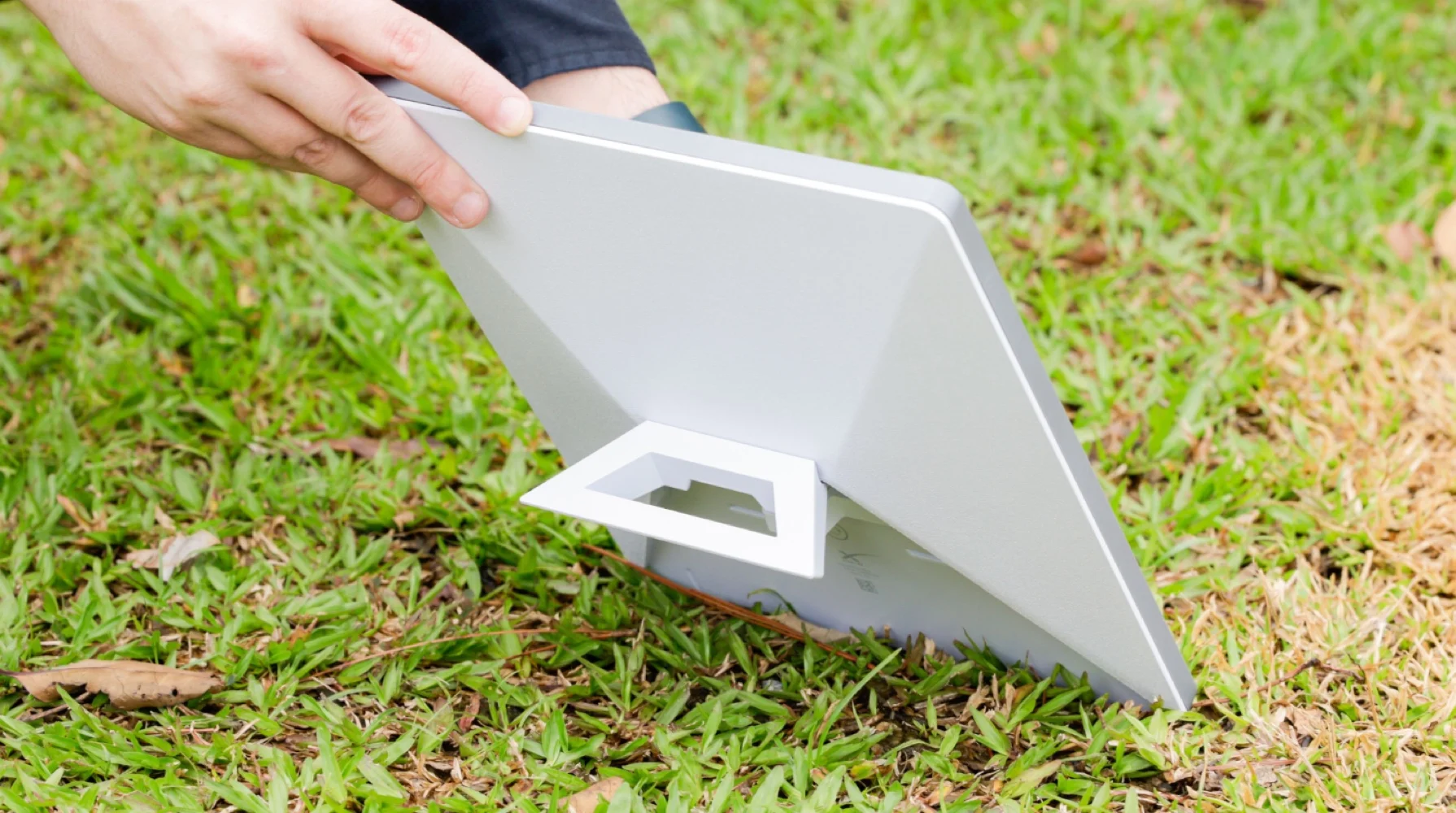 Elon Musk vende antena da Starlink por R$ 99 no Brasil direto no site oficial