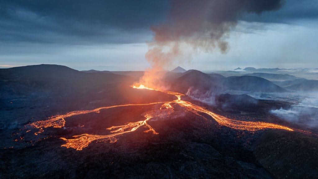 A lava é perigosa, mas há algo ainda pior nas erupções vulcânicas