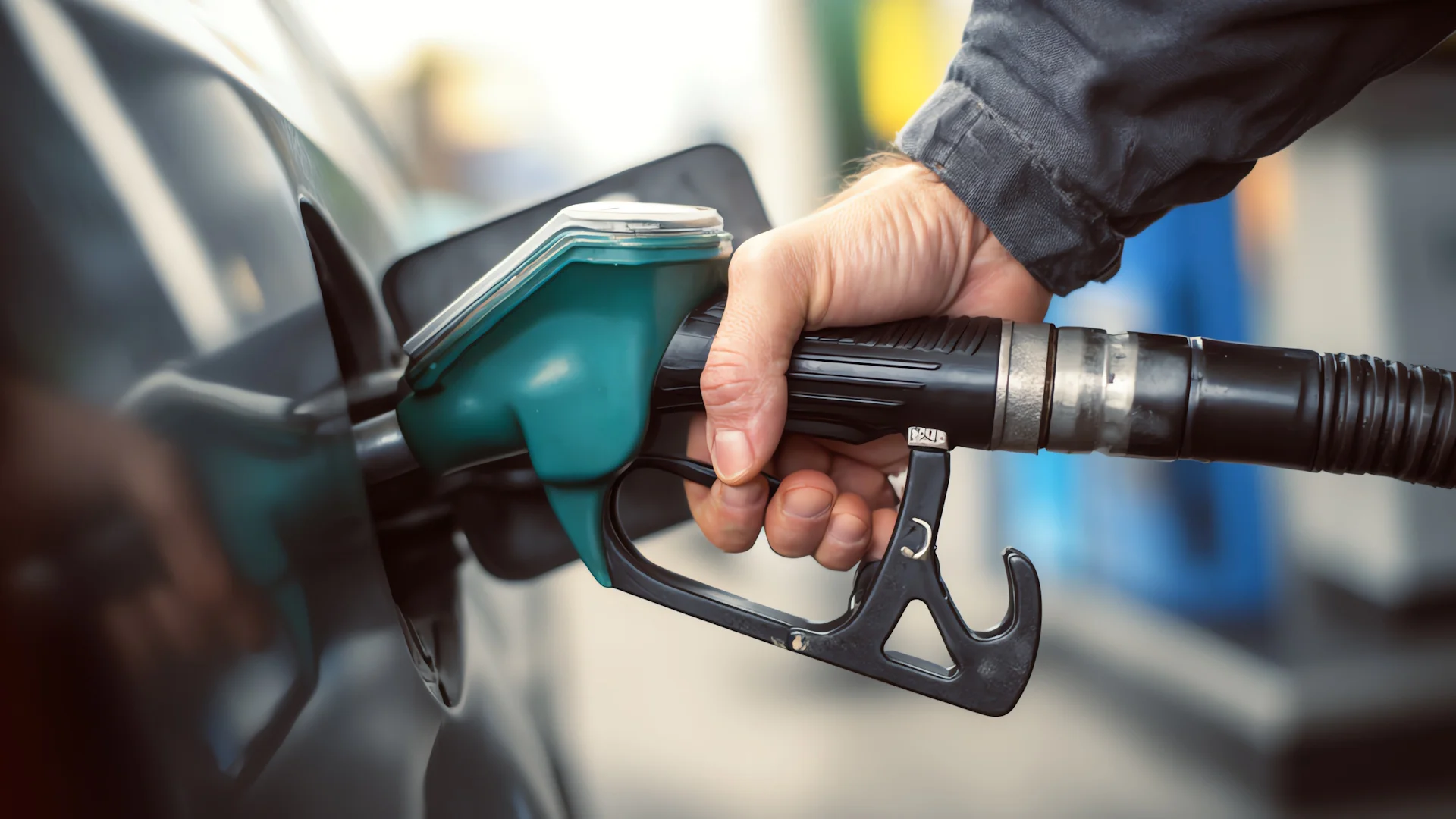 Gasolina ou etanol? Veja o que vale mais a pena com os novos preços