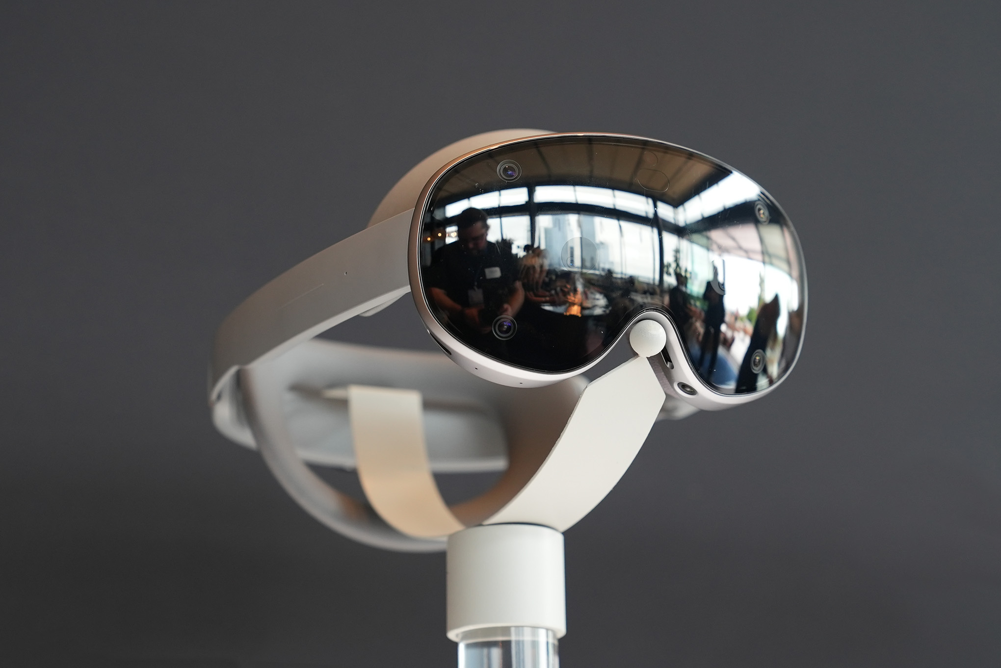 You can now turn 2D apps into 3D while using the Galaxy XR headset