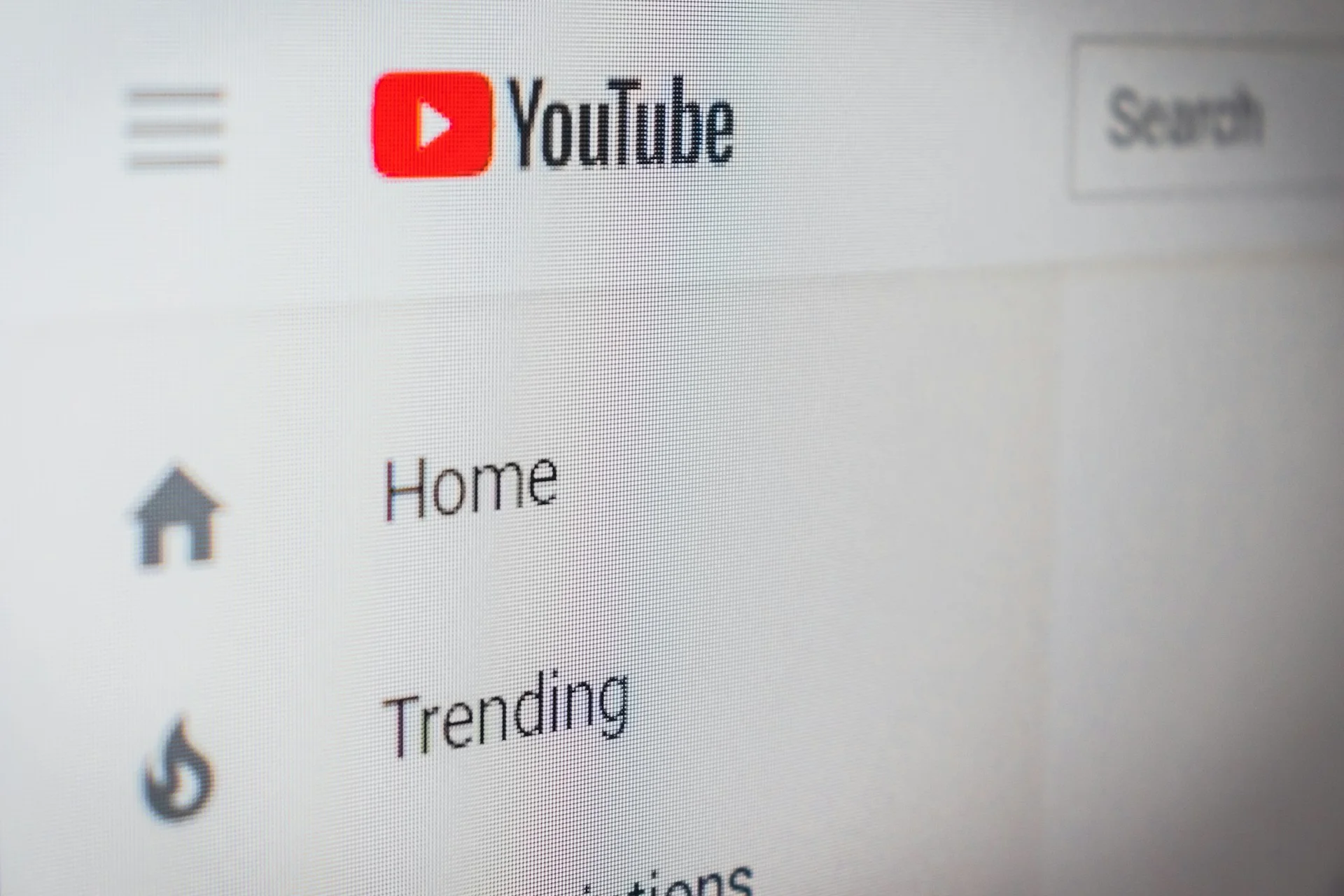 Bug no YouTube impede play em vídeos antigos e congela app no iPhone e Android