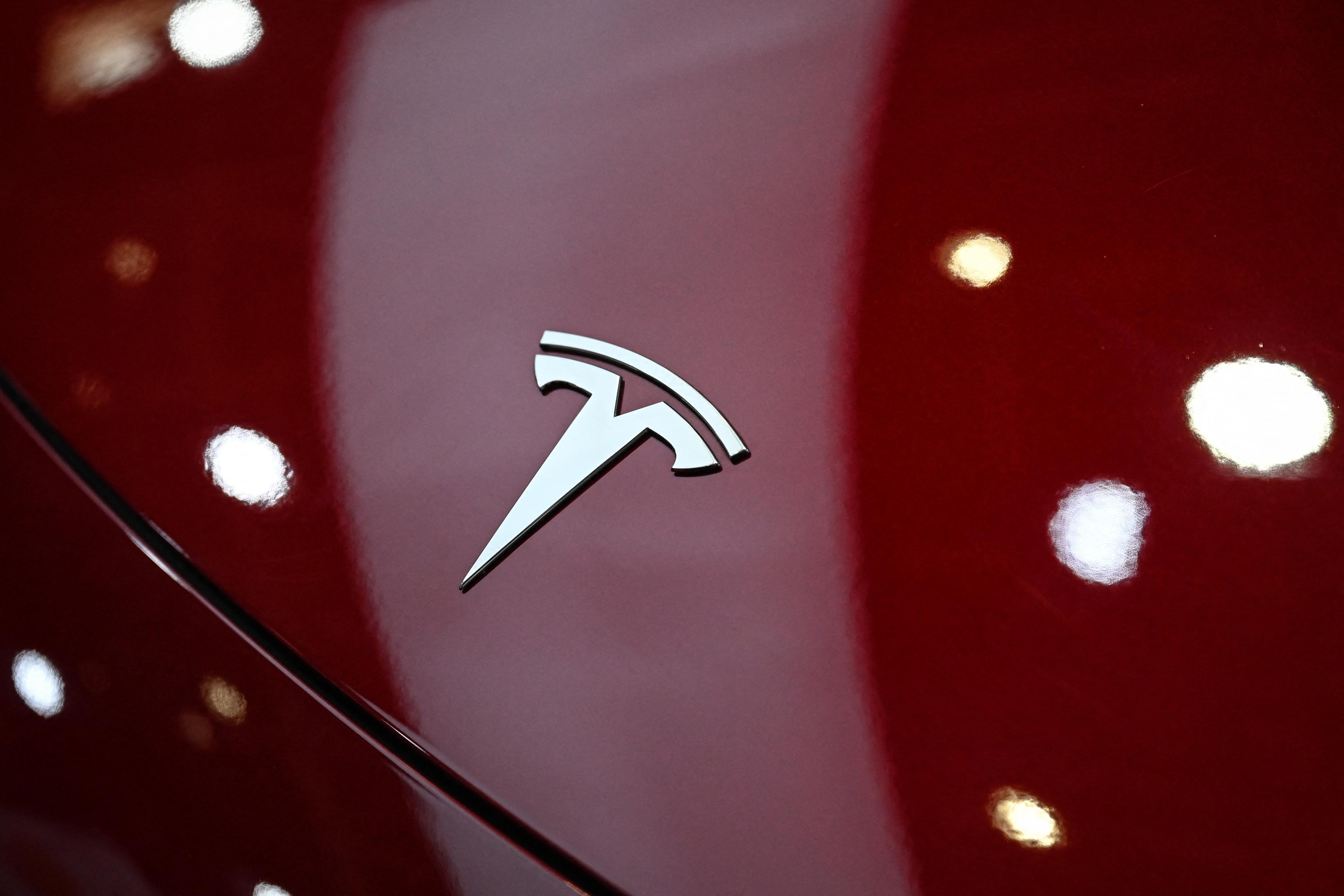 Tesla driver faces manslaughter charges over Texas crash that killed a woman inside her home