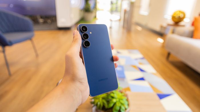 Galaxy S26 FE surge em certificação; saiba o que esperar do"premium acessível"