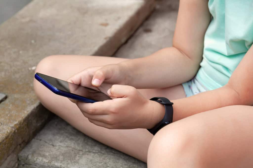 Adolescentes ainda conseguem driblar bloqueio em redes sociais