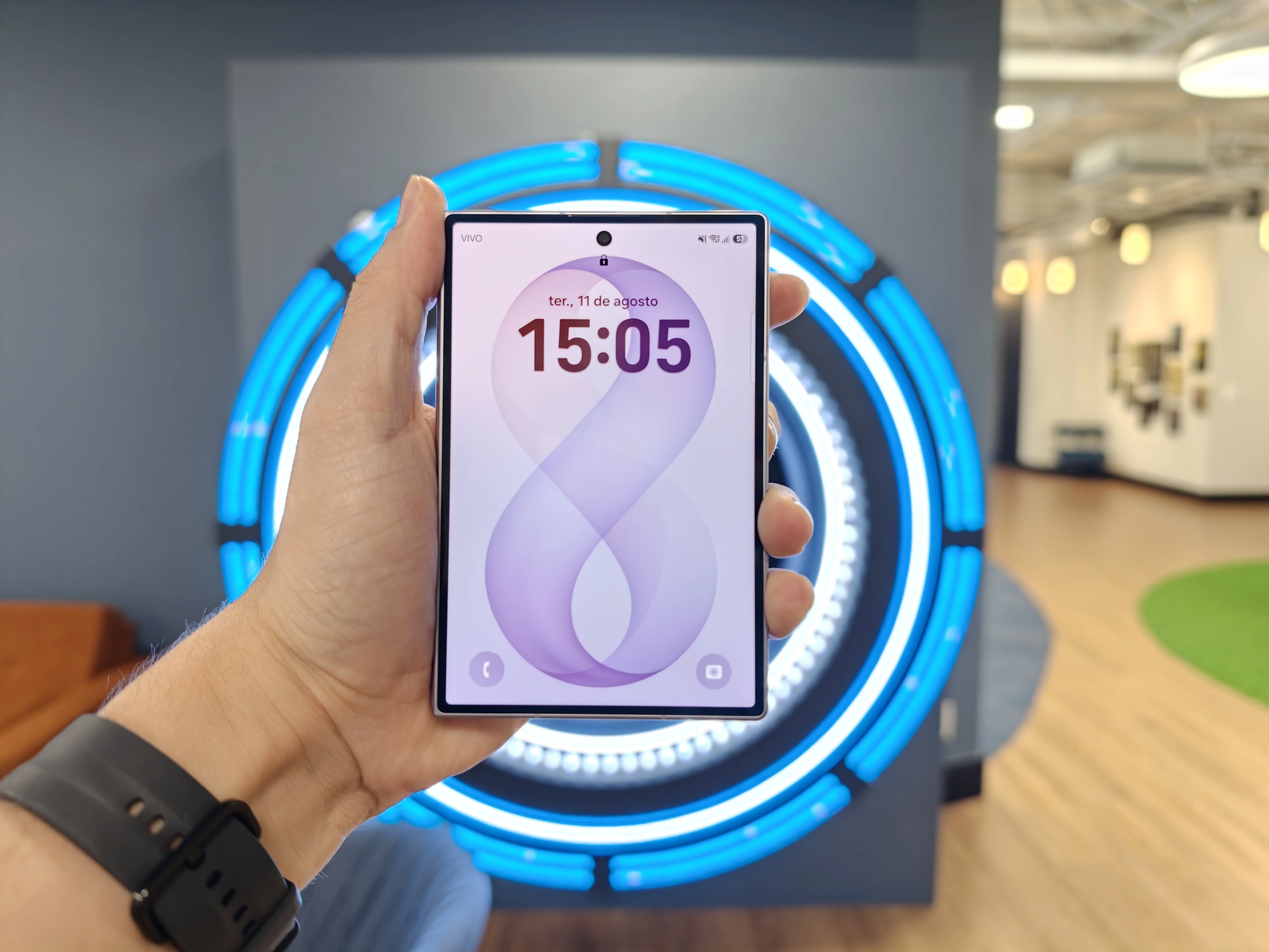 Bateria do Galaxy Z Fold 8 aguenta quanto tempo? Fizemos o teste