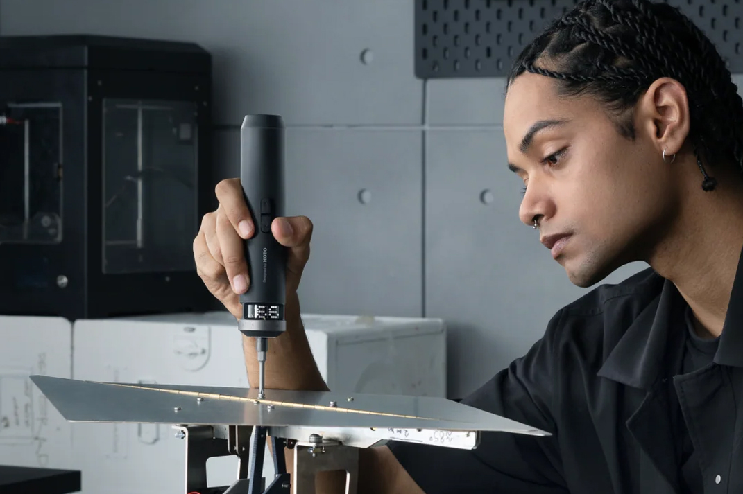 Hoto’s powerful PixelDrive electric screwdriver is 25 percent off