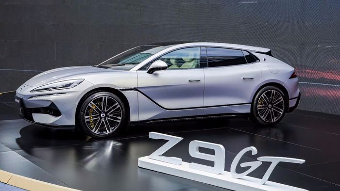 Quais marcas de luxo mais vendem carros no Brasil?