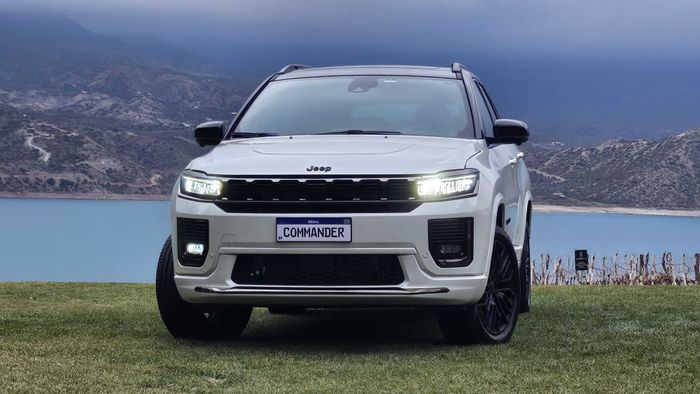 Jeep faz queima histórica e derruba preços da linha de SUVs