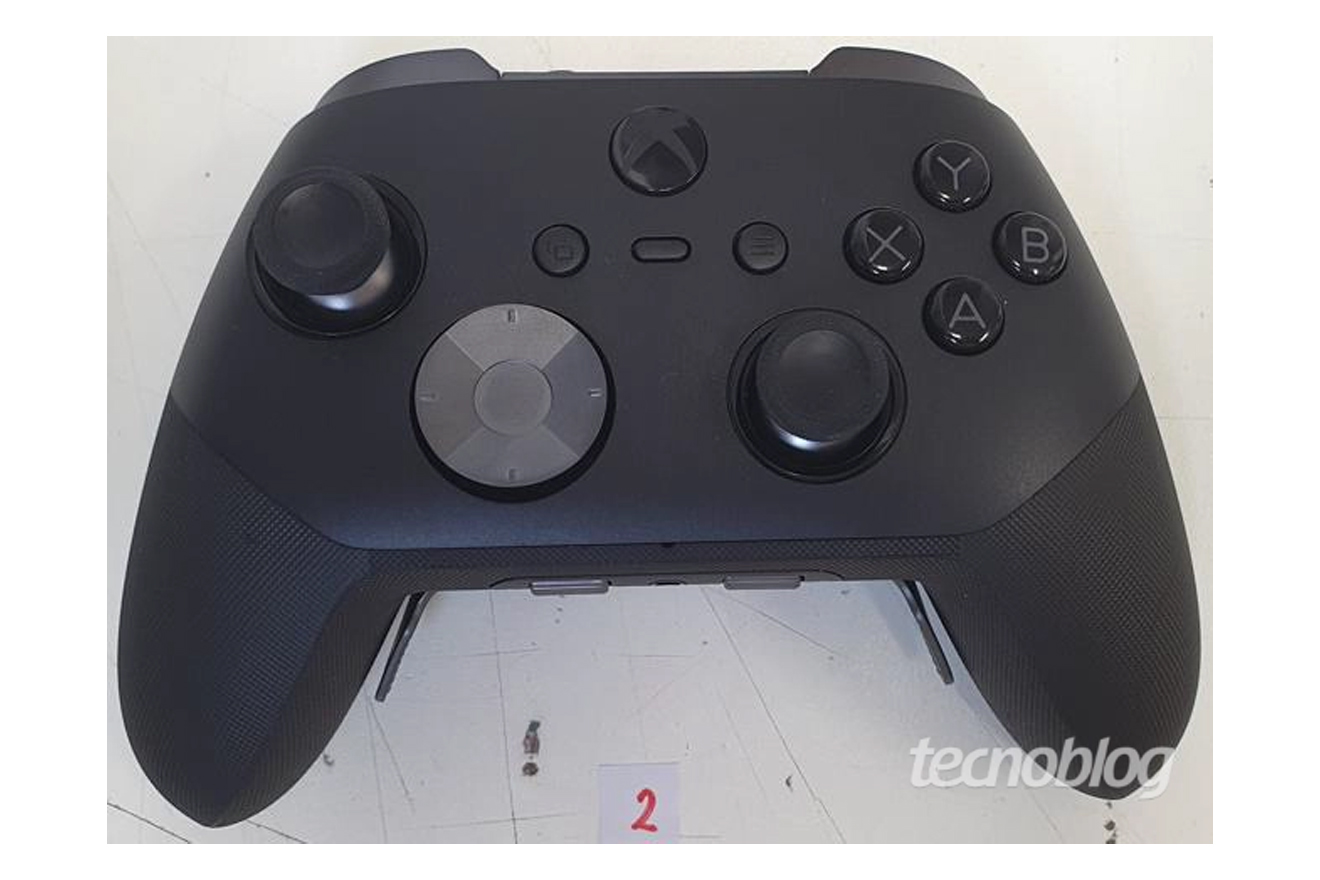 Leaked images reveal Xbox Elite 3 controller with mysterious new buttons
