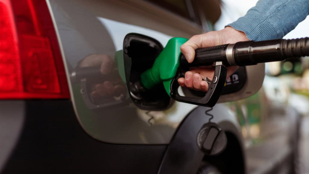 Gasolina agora tem 32% de etanol e estes carros podem sofrer com a nova mistura