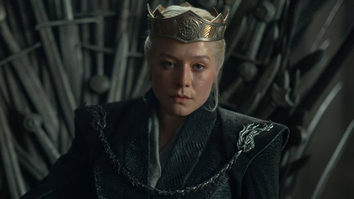 Emma D'Arcy comenta nova fase de Rhaenyra Targaryen em A Casa do Dragão