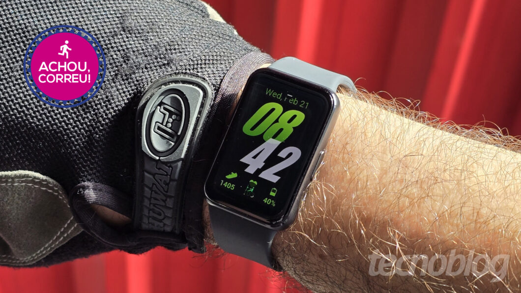 Galaxy Fit 3 volta a ficar acima de 60% mais barato em oferta no Mercado Livre