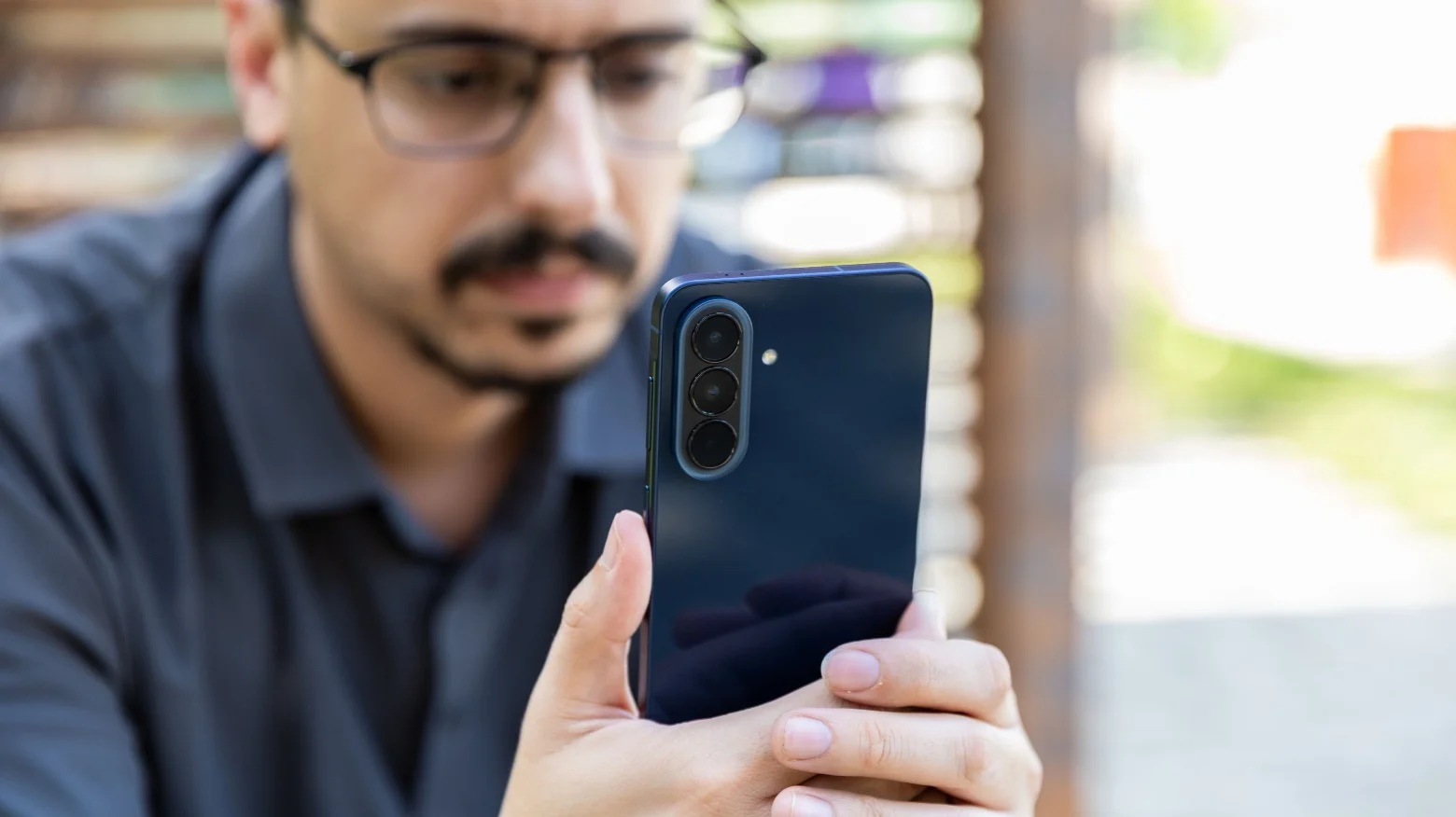 Básico, intermediário ou top de linha: qual celular você realmente precisa?