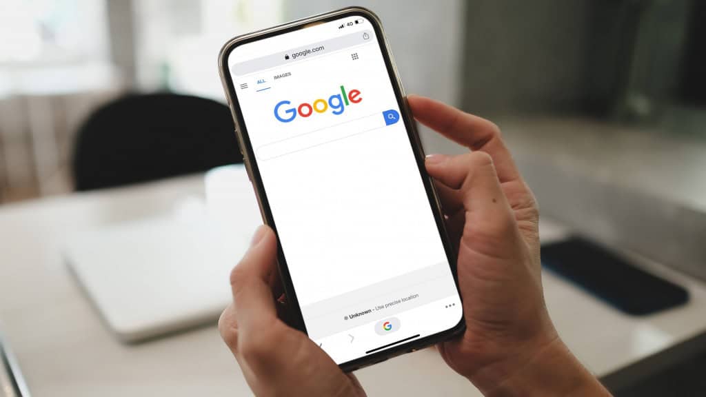 Google nega violação de lei ao exibir site de suicídio no Reino Unido