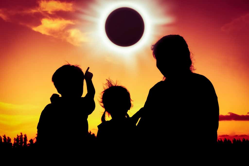 Eclipse solar total de 2026 acontece em um mês; veja onde será possível observar