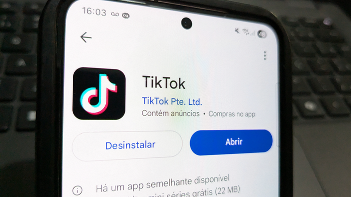TikTok começa a testar feed atolado de vídeos gerados por IA