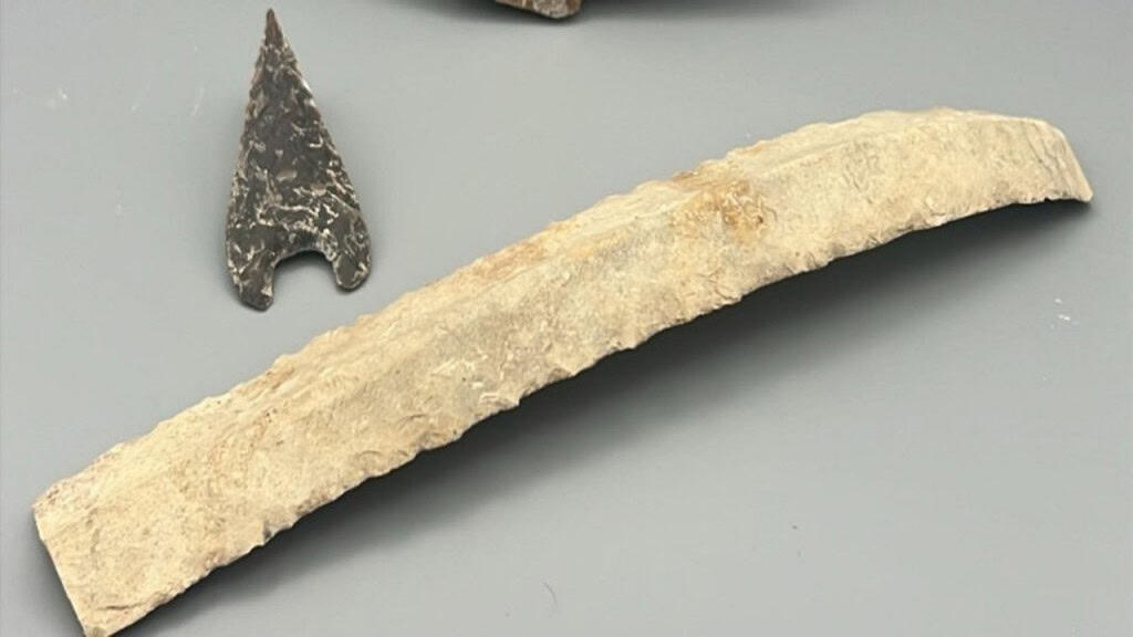 Arqueólogos descobrem um túmulo de 5.000 anos cheio de tesouros