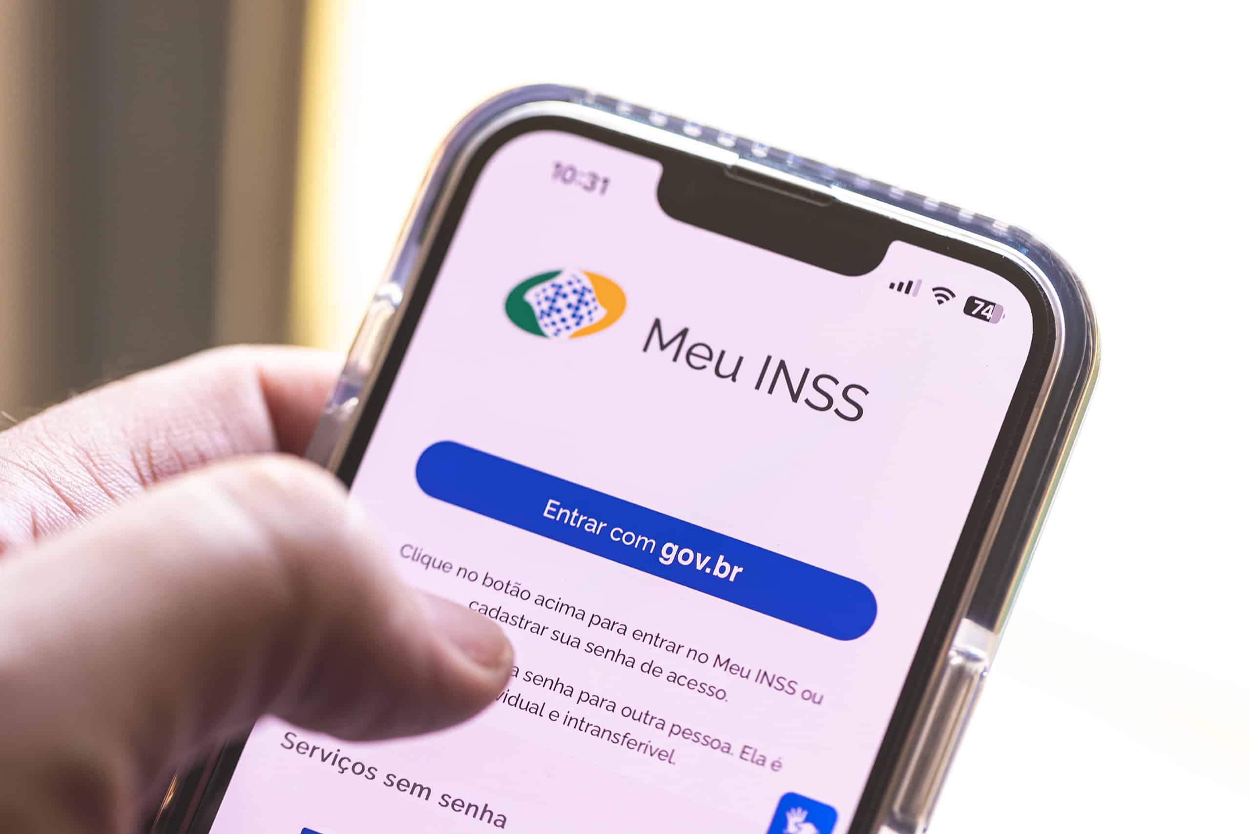 Vazamento no INSS atinge 2,8 milhões de CPFs, sendo 98% de falecidos