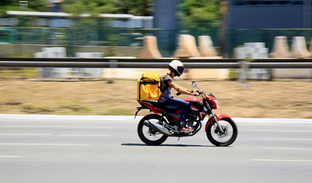Prefeitura de São Paulo nega pedido da Uber para serviço de mototáxi por aplicativo