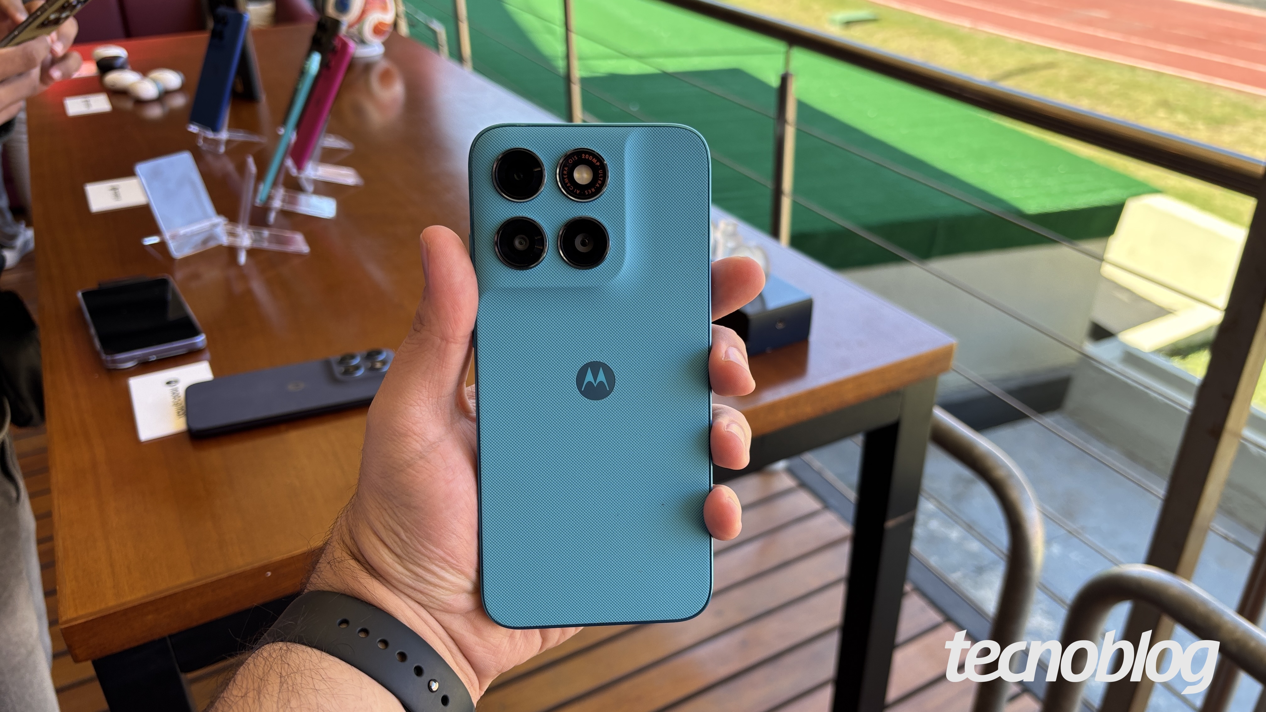 Moto G Max chega ao Brasil com câmera de 200 MP e tela Extreme AMOLED