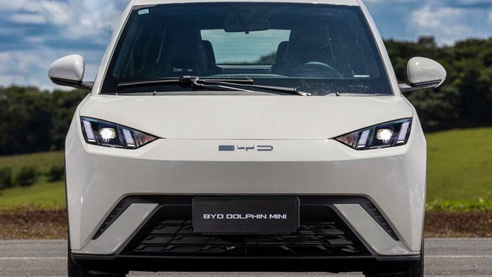 BYD Dolphin Mini ganha tecnologia de luxo e sensor inédito