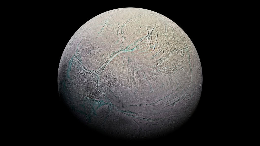 Lua de Saturno ganha protagonismo na busca por vida extraterrestre
