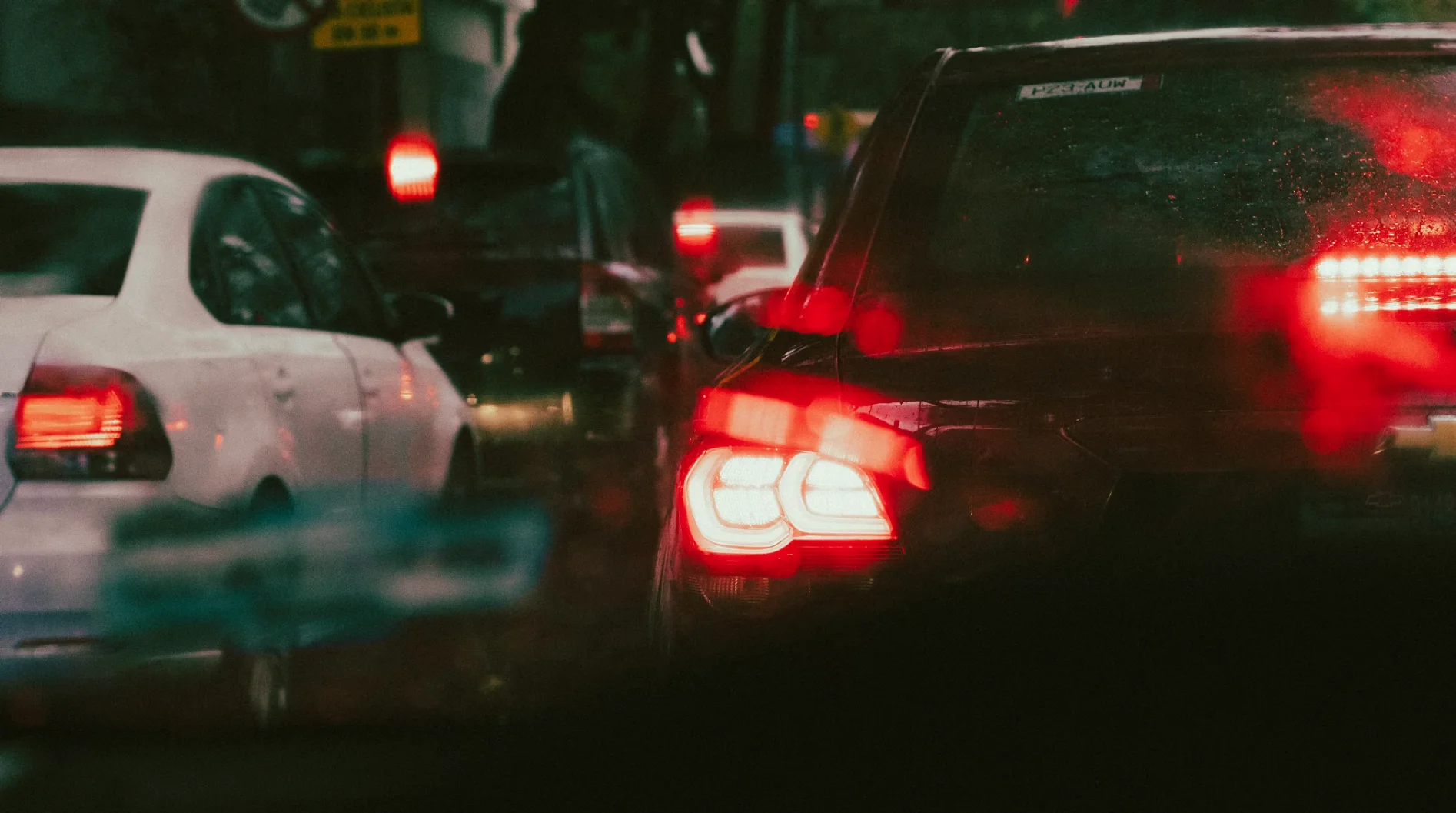 Semáforo desligado: você sabe de quem é a verdadeira preferência no cruzamento?
