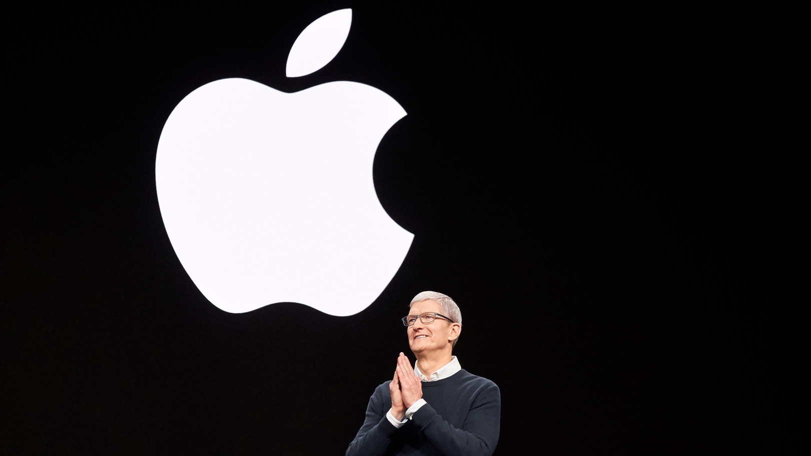 Tim Cook nega saída da Apple e descarta aposentadoria