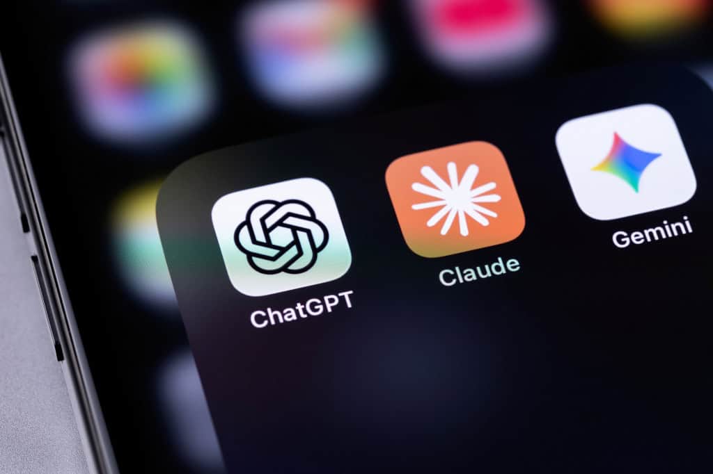 Guerra da IA: empresas dos EUA dizem que China copia seus chatbots