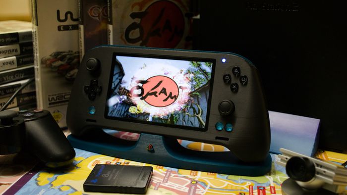 Conheça o PS2 Portátil com tela de 60 Hz e bateria de 4,5 horas de duração