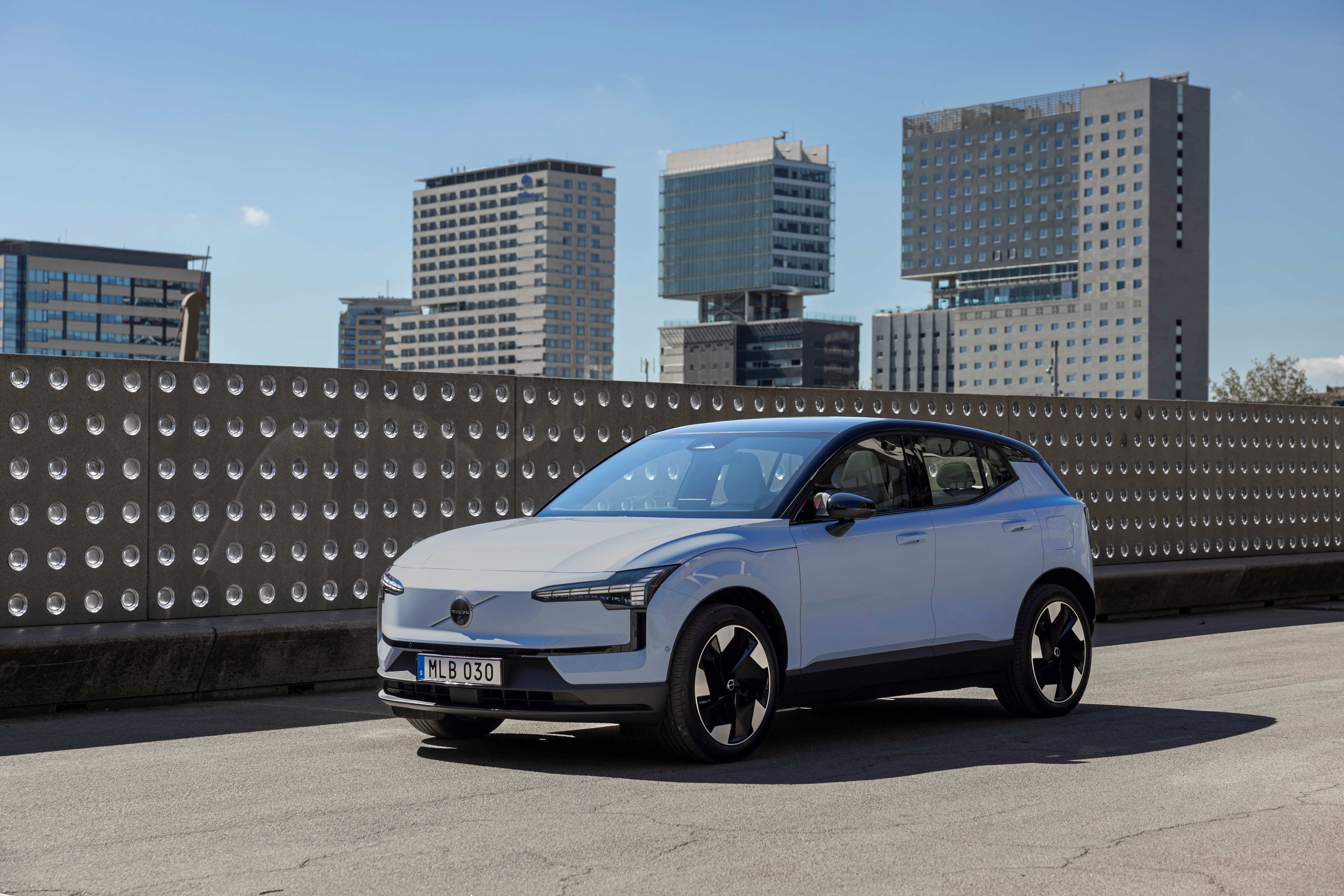 Two more EVs for the trash heap: Volvo EX30 and Honda Prologue