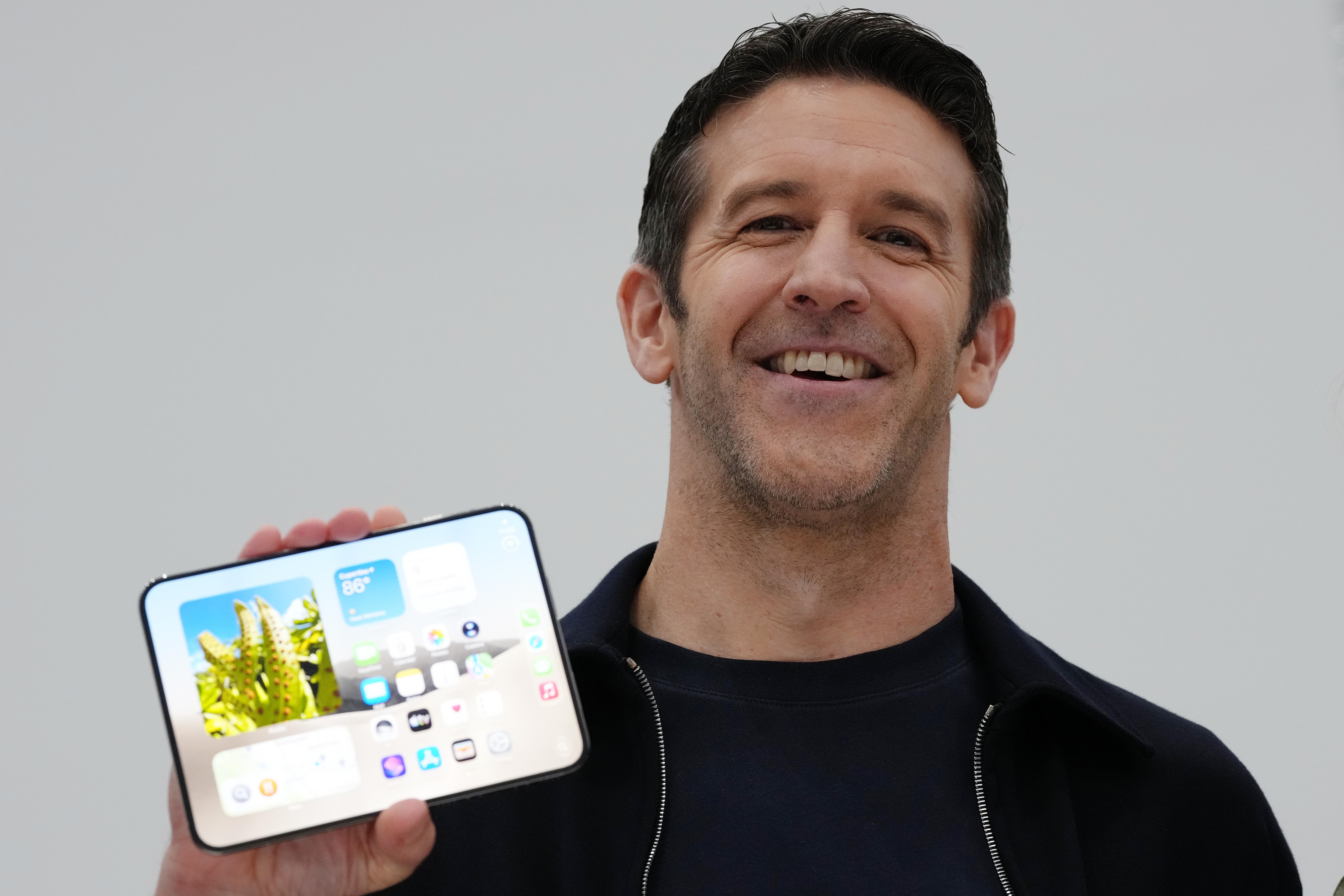Apple addresses iPhone Duo copycats