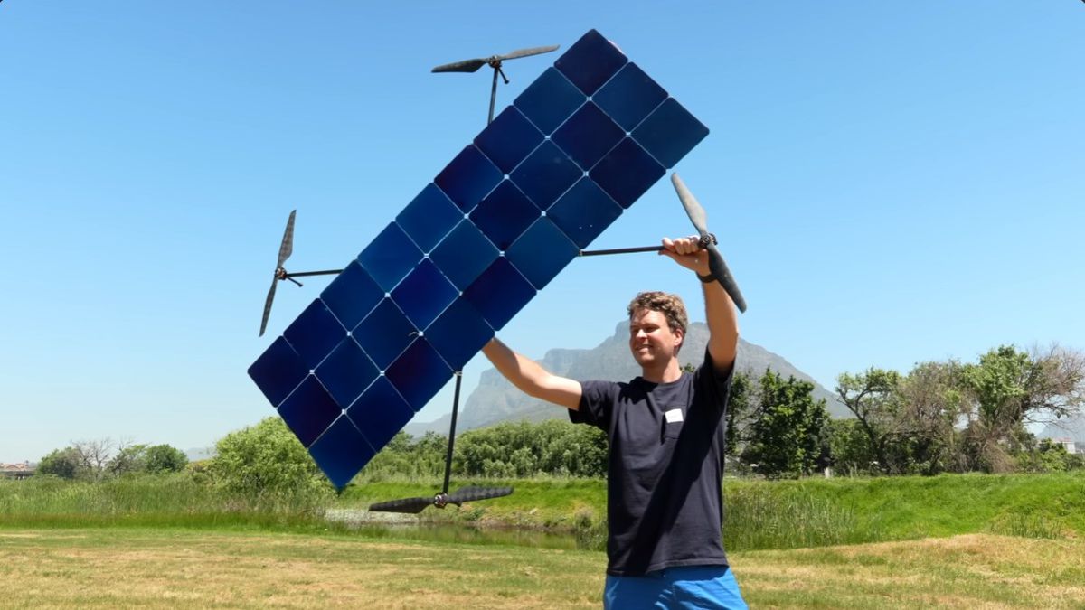 Drone solar voa por 5 horas sem pousar usando bateria minúscula