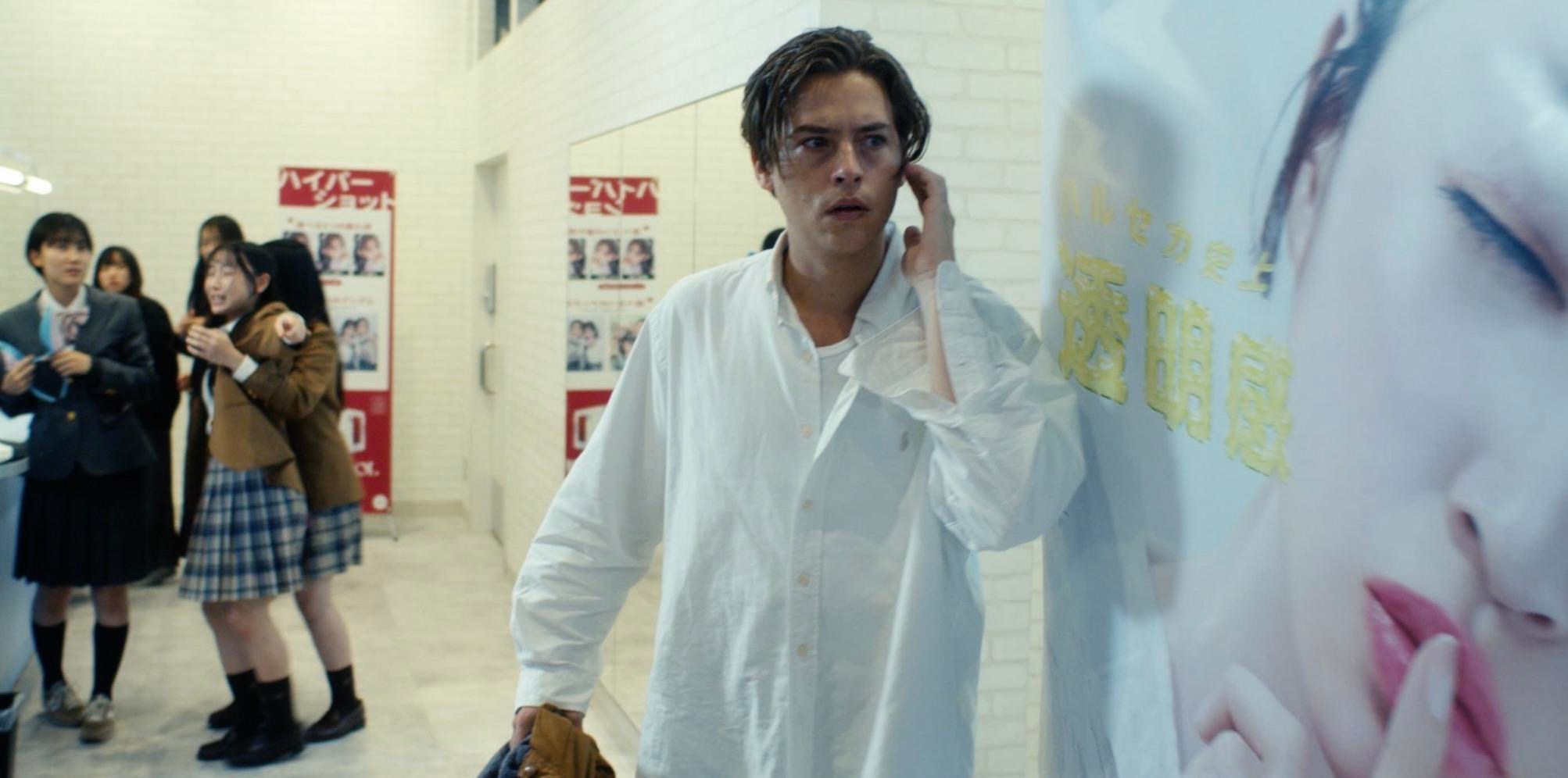 Vintage Violence is an absurdist crime thriller for phone addicts