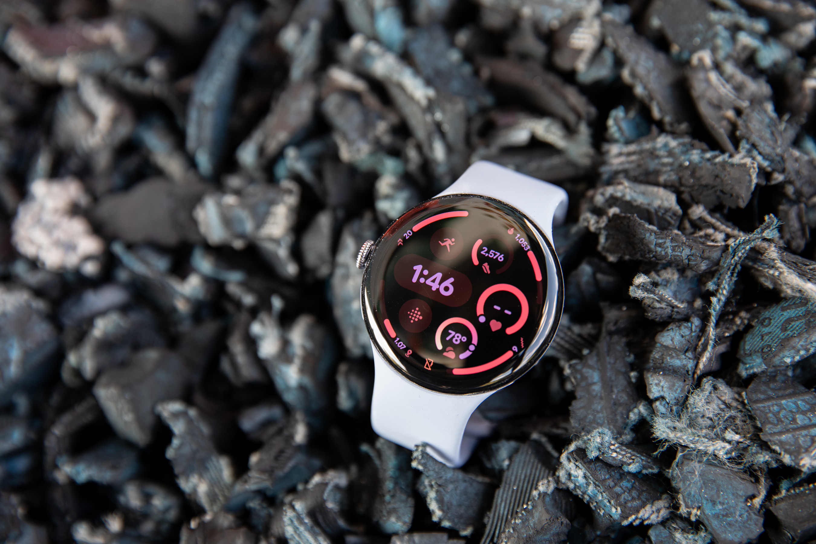 Wear OS 7 will keep track of deliveries and sports scores on your wrist