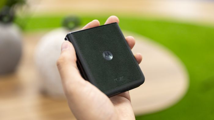 Vazou tudo do Razr 70 Ultra: leaker revela detalhes do top dobrável da Motorola