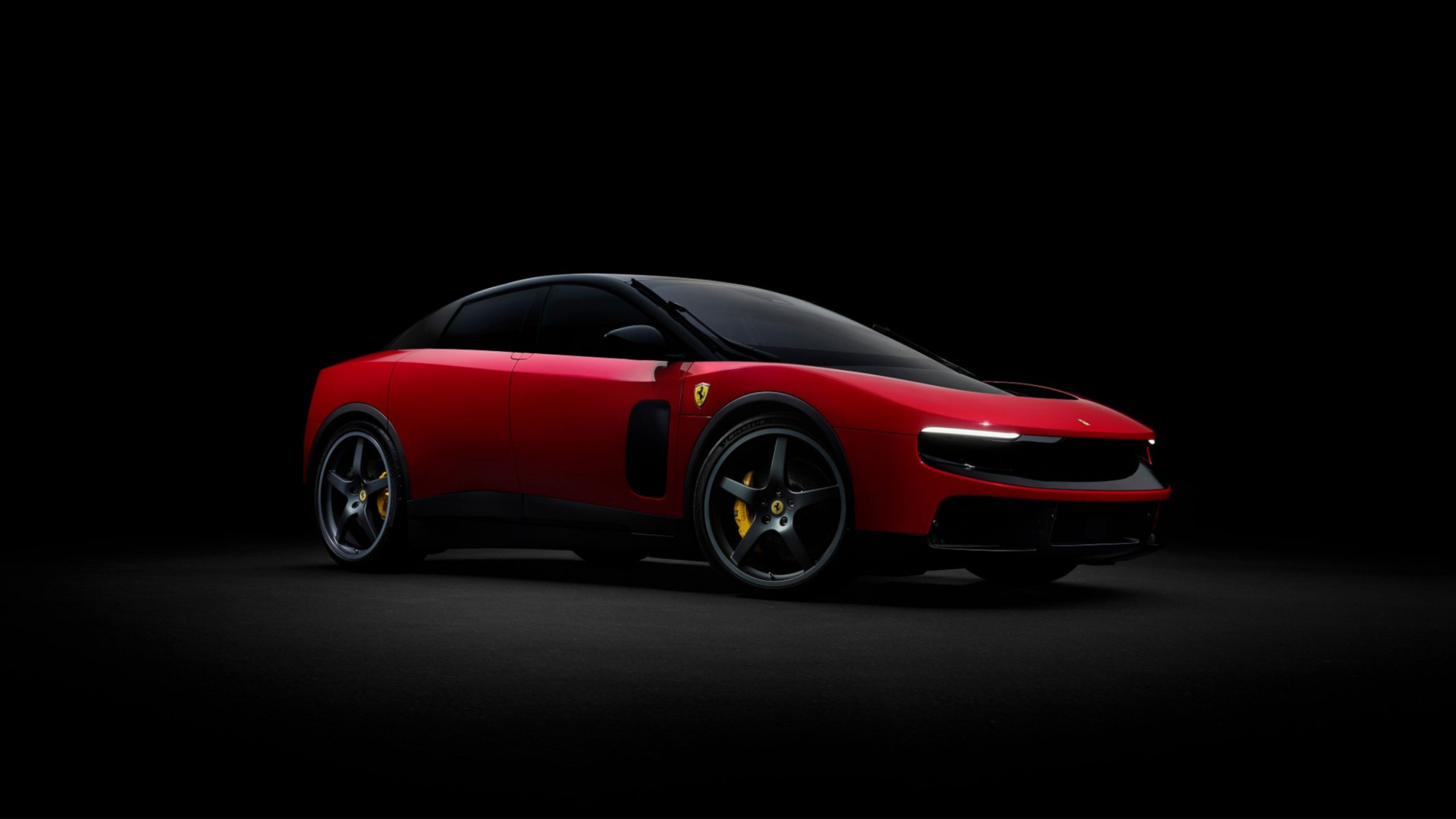 Por dentro da nova Ferrari elétrica com mais de mil cavalos de potência