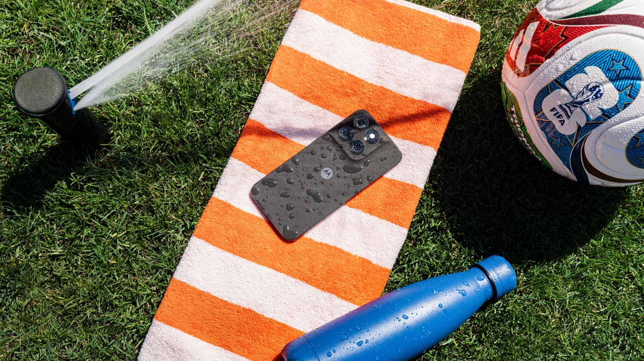 Motorola lança Moto G77 e Moto G67 no Brasil; veja preços e atributos